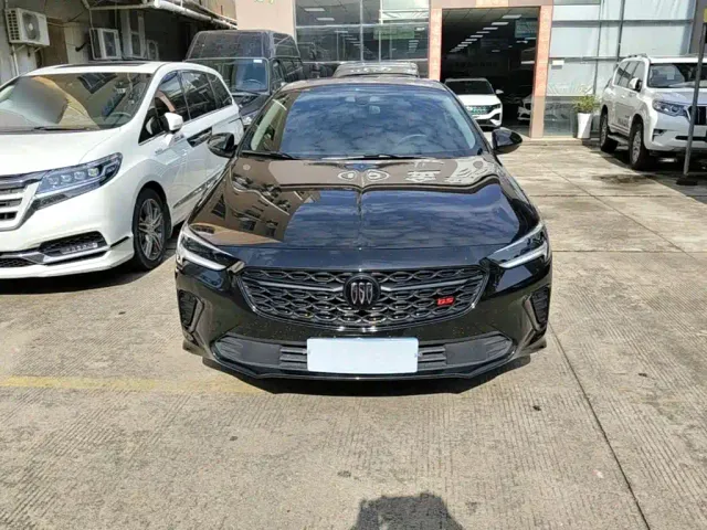 Buick Regal — Фото автомобиля 2