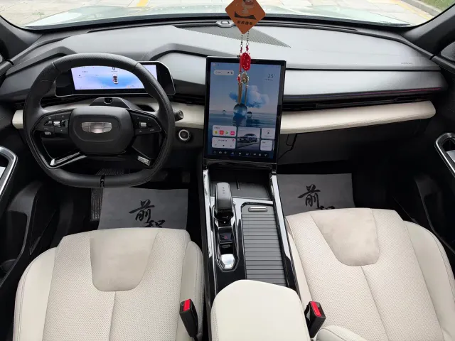 Geely Boyue L — Фото автомобиля 4
