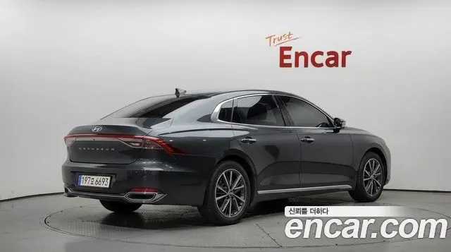 Hyundai Grandeur Новый Grandeur IG — Фото автомобиля 2
