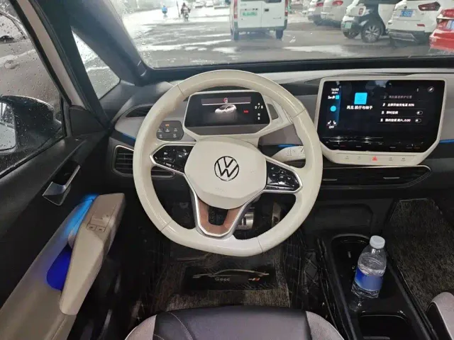 Volkswagen ID.3 — Фото автомобиля 6