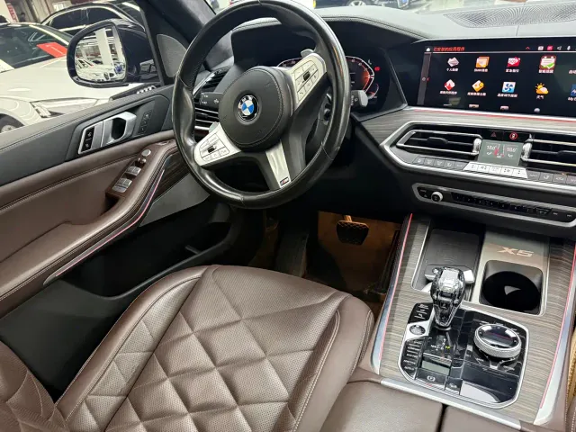 BMW X5 — Фото автомобиля 23