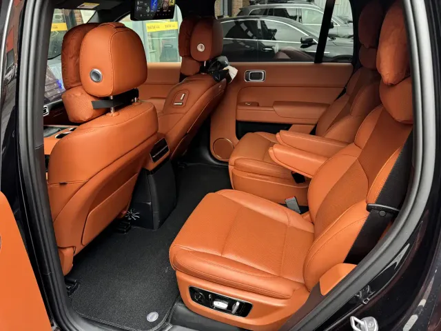 Li Auto L9 — Фото автомобиля 9