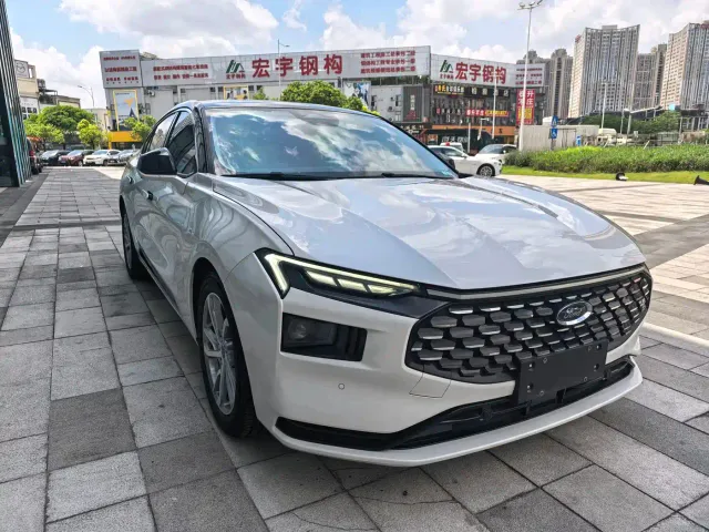 Ford Mondeo — Фото автомобиля 7