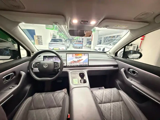 Leapmotor Leapmotor C16 2026 Model Year EV 630 LiDAR Premium Edition 6-Seater — Фото автомобиля 4
