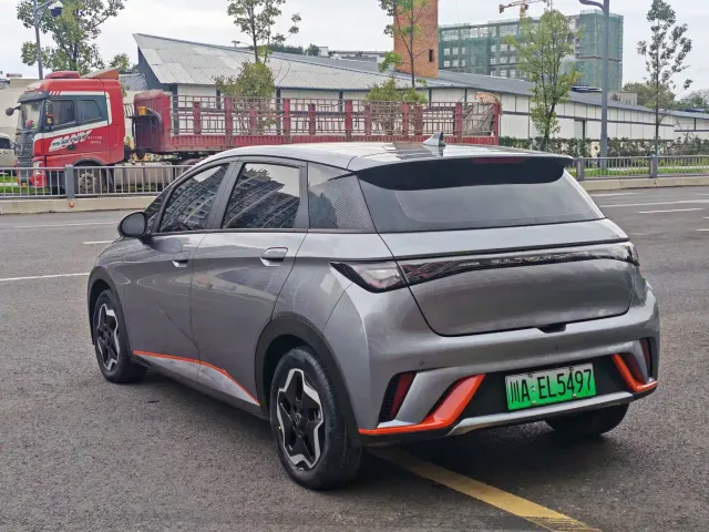 BYD Dolphin — Фото автомобиля 9
