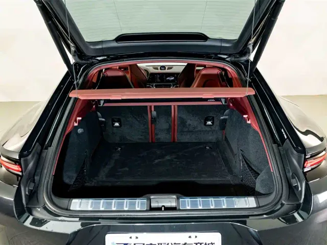 Porsche Panamera — Фото автомобиля 23