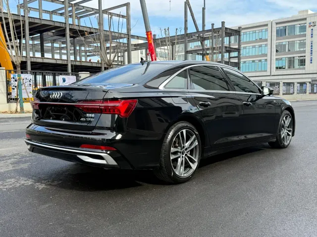 Audi A6L — Фото автомобиля 15