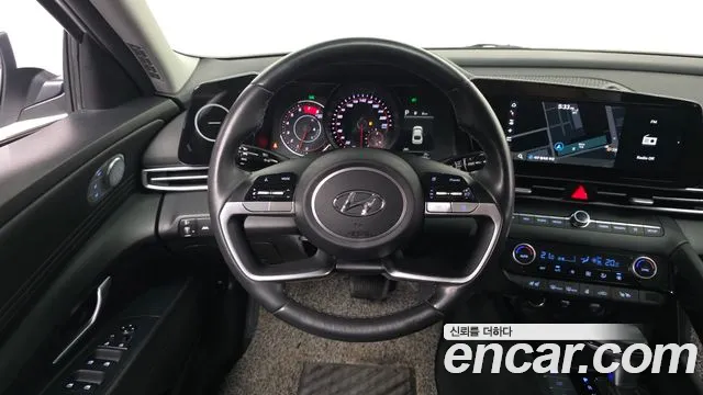 Hyundai AVANTE Avante (CN7) — Фото автомобиля 13