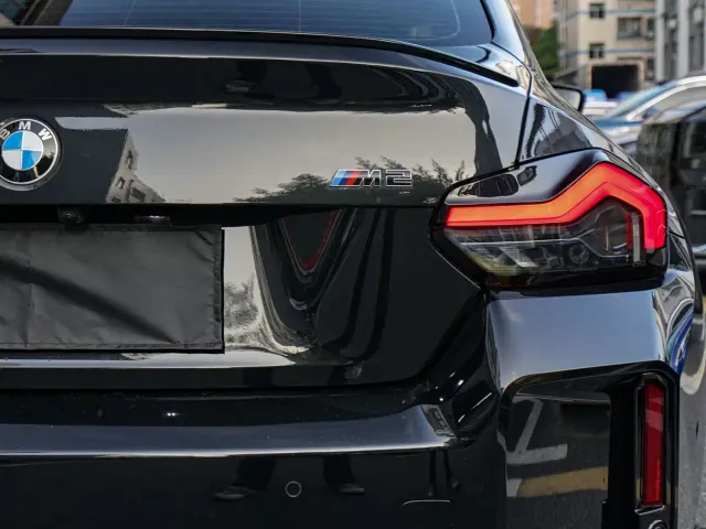 BMW M2 — Фото автомобиля 11