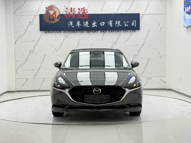 Mazda Axela — Фото автомобиля 2