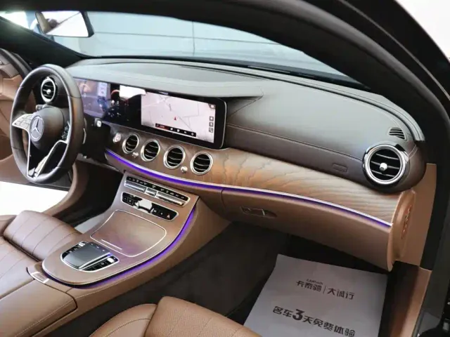 Mercedes-Benz E-Class — Фото автомобиля 22