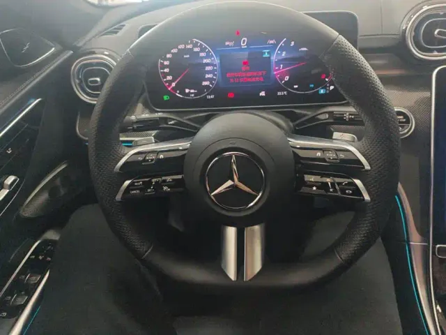 Mercedes-Benz C-Class — Фото автомобиля 15