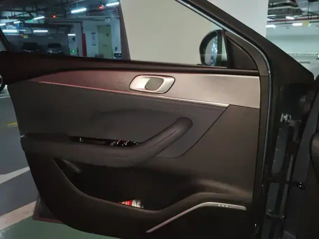 Geely Galaxy Stellar 6 — Фото автомобиля 7