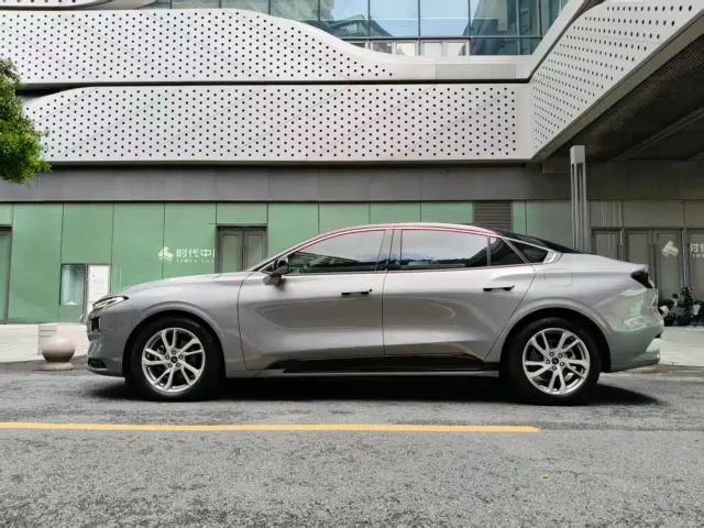 Ford Mondeo — Фото автомобиля 11