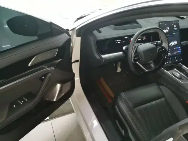 Hozon Nezha S Shooting Brake — Фото автомобиля 15