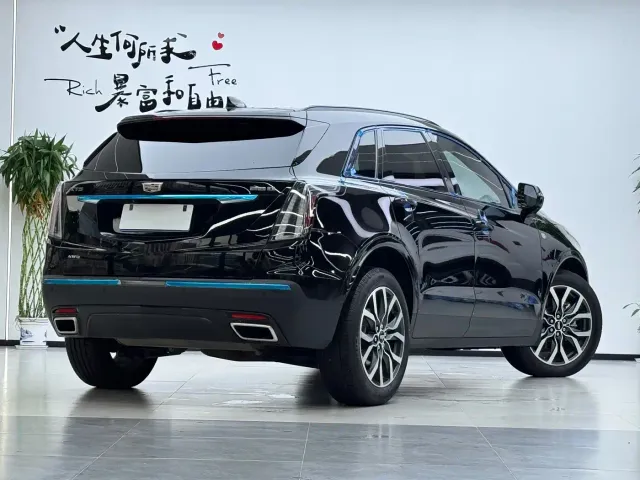 Cadillac XT5 — Фото автомобиля 3