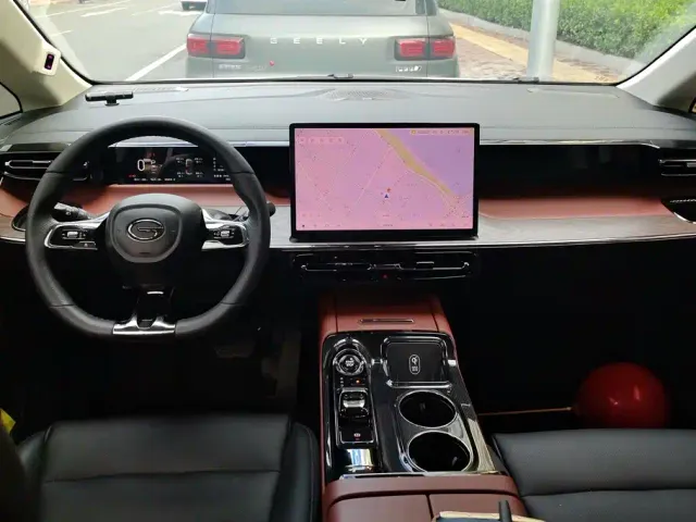 GAC Trumpchi E8 — Фото автомобиля 12
