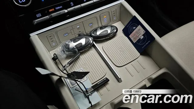 Hyundai Santafe Santa Fe (MX5) Бензин 2.5T 4WD — Фото автомобиля 14