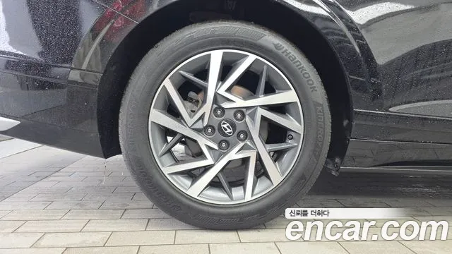 Hyundai Grandeur Grandeur (GN7) 2.5 Бензин 2WD — Фото автомобиля 4