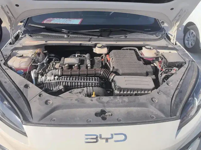 BYD Seal 06 — Фото автомобиля 8