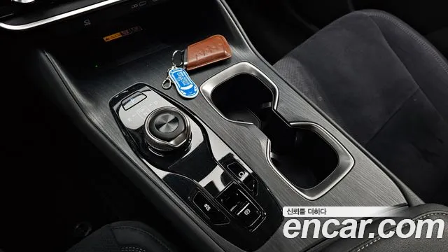 Lexus RZ — Фото автомобиля 9