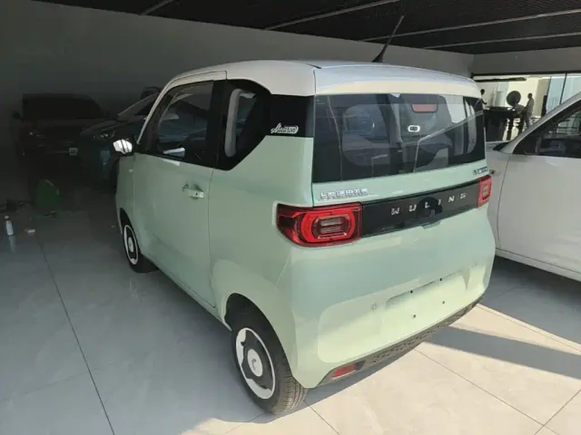 Wuling Hongguang Mini EV — Фото автомобиля 4
