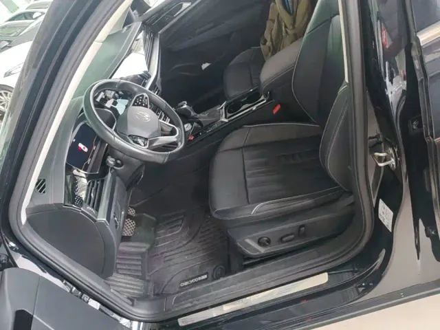Volkswagen Passat — Фото автомобиля 14