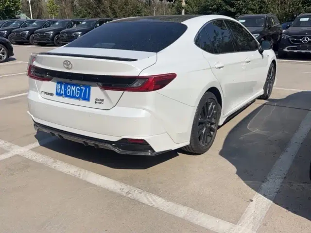 Toyota Camry — Фото автомобиля 9