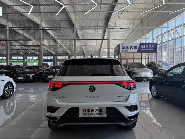Volkswagen T-Roc — Фото автомобиля 8