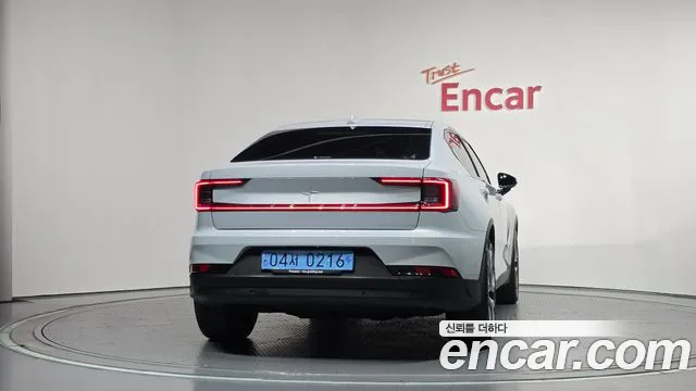 Polestar Polestar 2 — Фото автомобиля 3