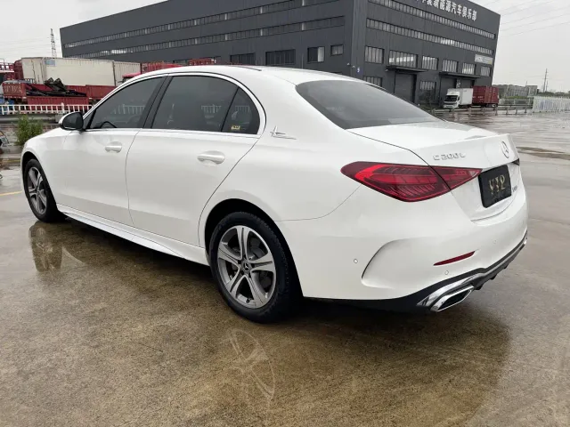 Mercedes-Benz C-Class — Фото автомобиля 25