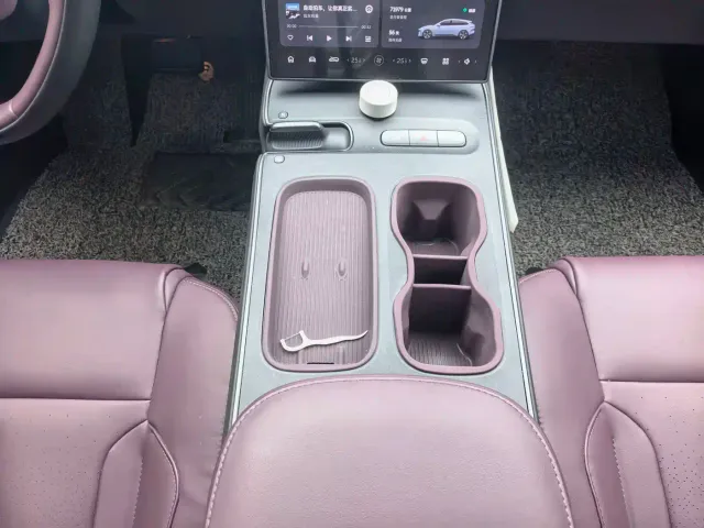 Nio ET5 Touring — Фото автомобиля 9