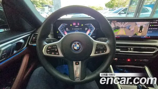 BMW i4 — Фото автомобиля 11