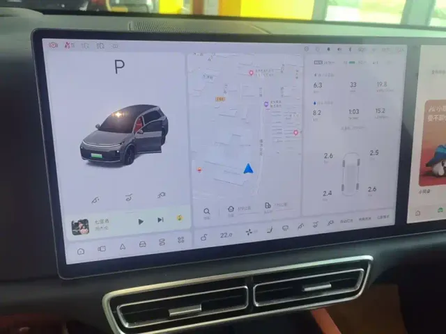 Li Auto L8 — Фото автомобиля 12