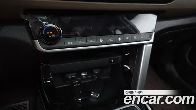 Kia Seltos Seltos Бензин 1.6 турбо 2WD — Фото автомобиля 17