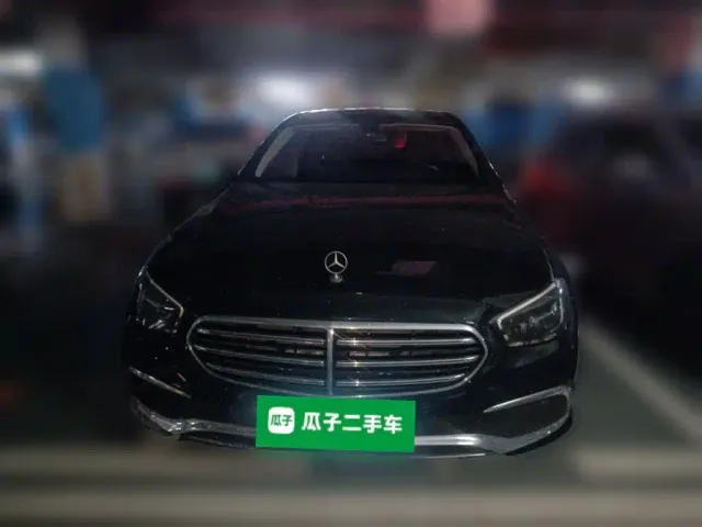 Mercedes-Benz E-Class — Фото автомобиля 2