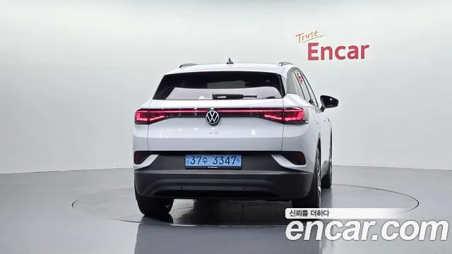 Volkswagen ID.4 — Фото автомобиля 3