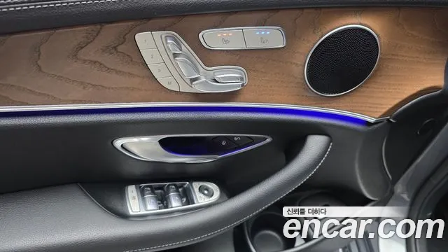 Mercedes-Benz E-Class W213 — Фото автомобиля 29