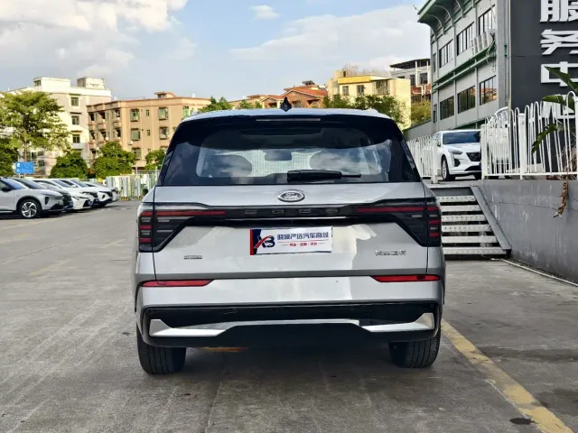 Ford Edge — Фото автомобиля 25