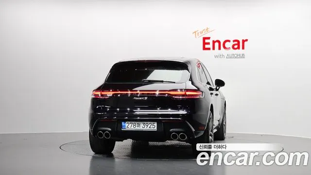 Porsche Macan — Фото автомобиля 4