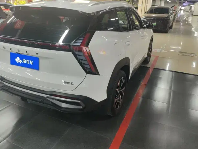 Geely Boyue L — Фото автомобиля 3