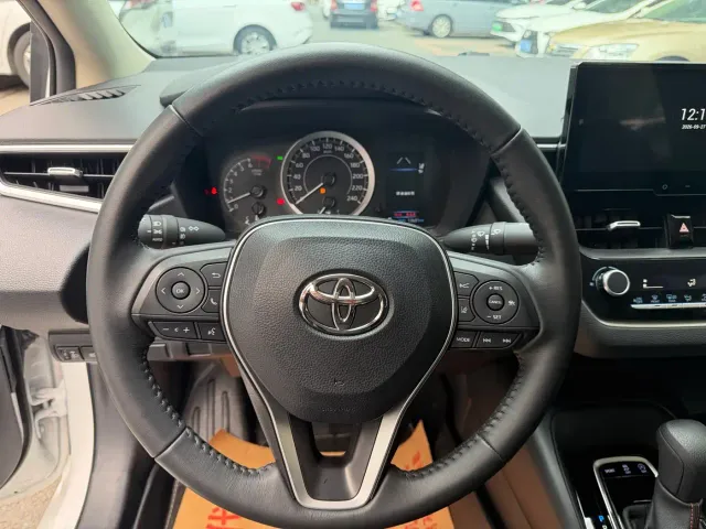 Toyota Corolla — Фото автомобиля 12