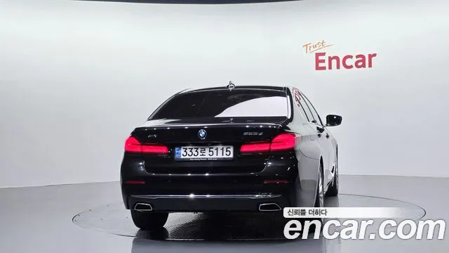 BMW 5-Series 5 серия (G30) 523d xDrive Luxury — Фото автомобиля 4