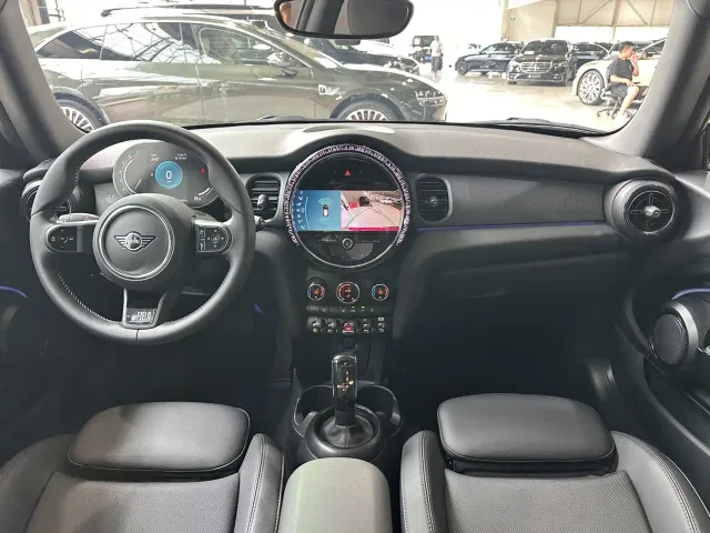 MINI Hatch — Фото автомобиля 16