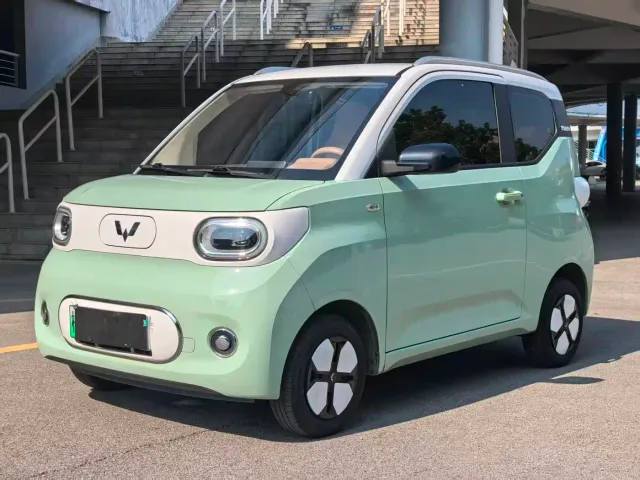 Фотография автомобиля — Wuling Hongguang Mini EV