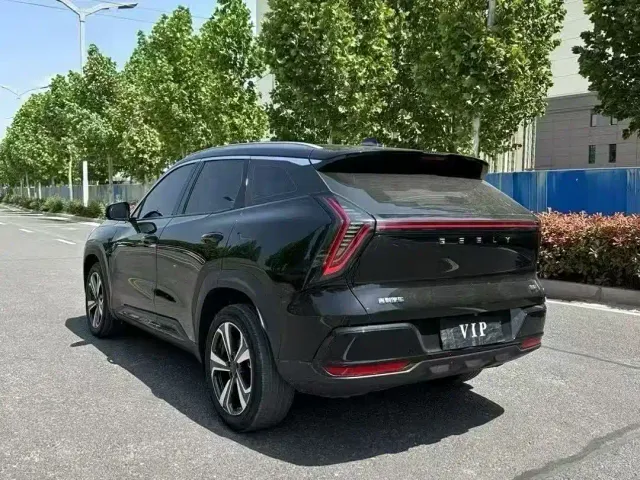 Geely Boyue L — Фото автомобиля 8