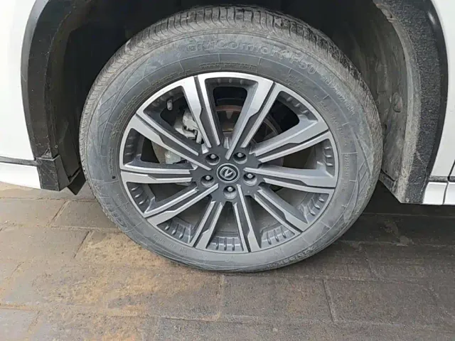 Changan CS75 Plus — Фото автомобиля 22