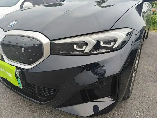 BMW i3 — Фото автомобиля 23