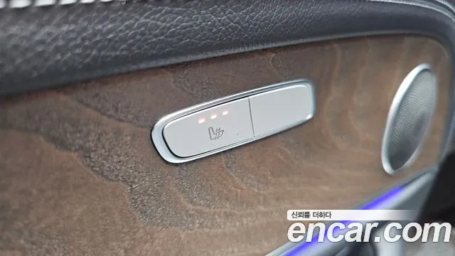 Mercedes-Benz E-Class — Фото автомобиля 27