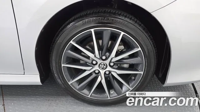 Toyota Camry — Фото автомобиля 19